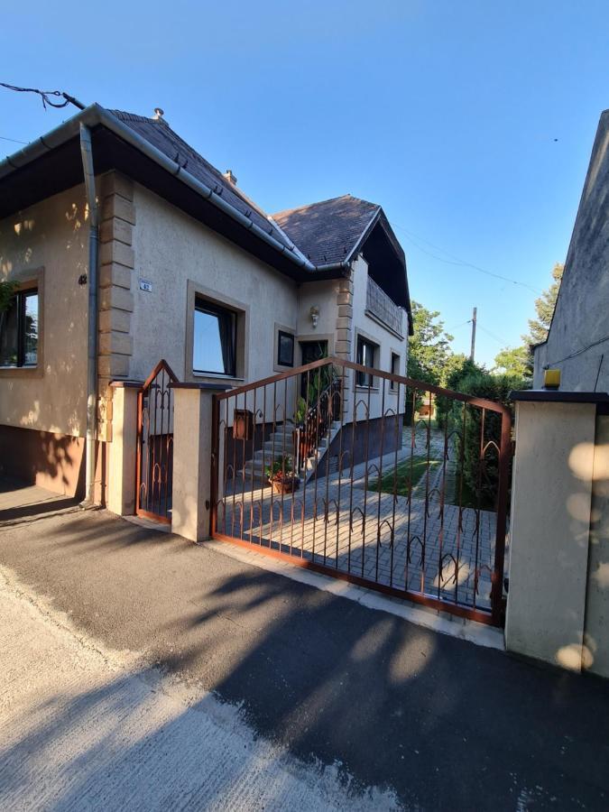 Magdalena Apartmanhaz ケストヘイ エクステリア 写真