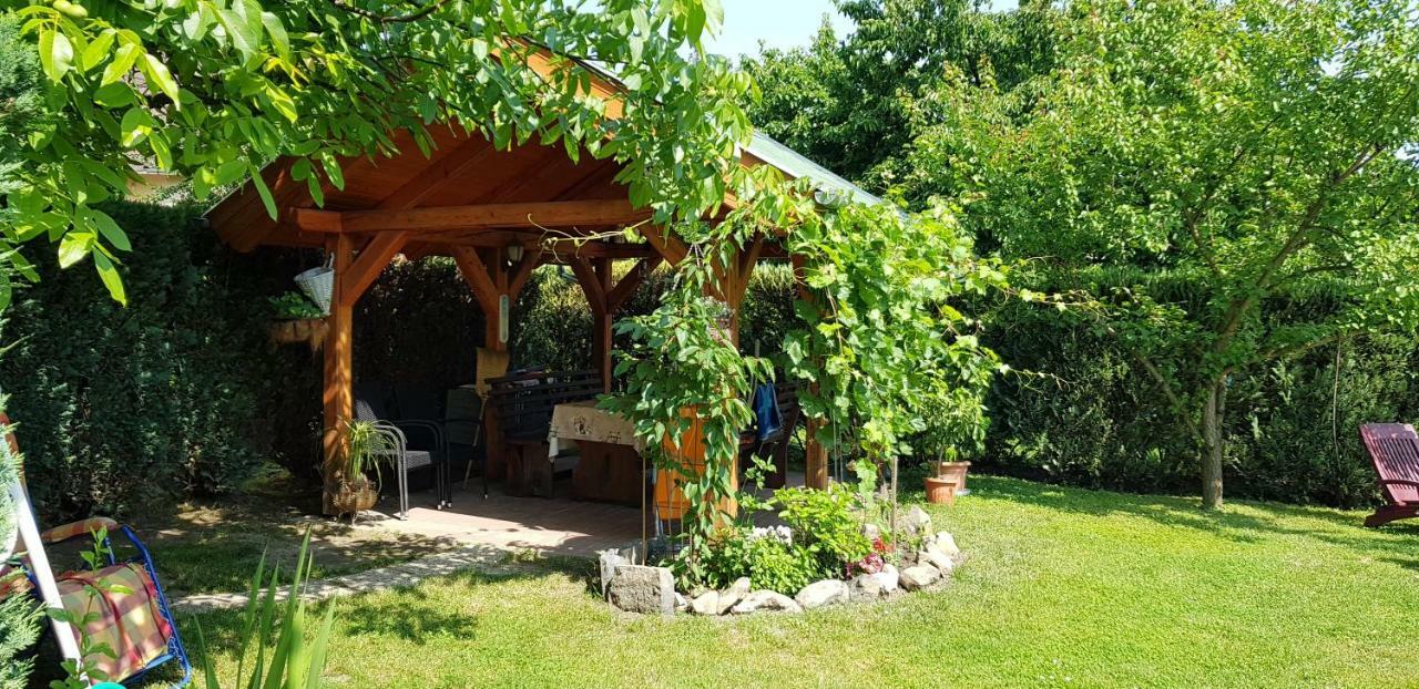Magdalena Apartmanhaz ケストヘイ エクステリア 写真